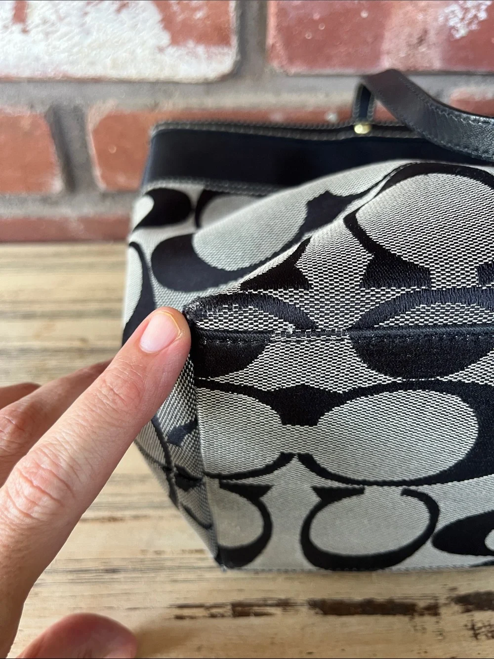 Coach Black and Gray Signature Canvas 👜 L0768-11691